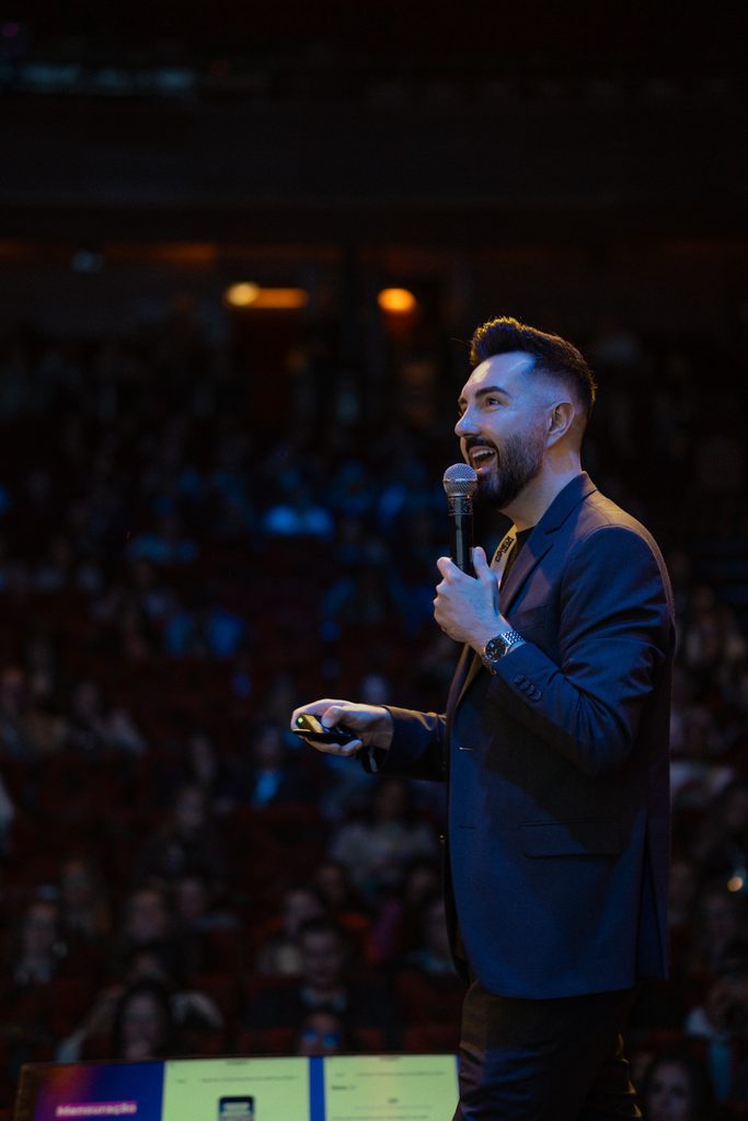 Rafael Terra — palestrante de Inteligência Artificial aplicada ao Marketing, às Vendas e à Transformação Digital.